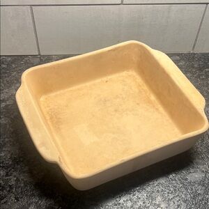 8.5x8.5 Square stoneware baking Baking Dish.  Great for small meals or desserts